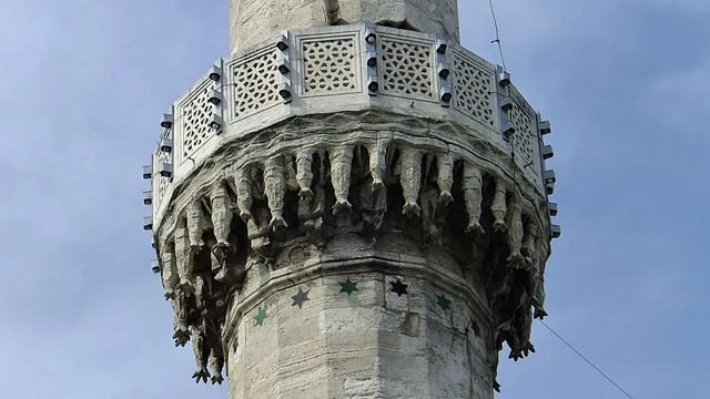 Eyüpsultan Camii — 1458 yapımı, İstanbul'un ilk Osmanlı camii Eyüpsultan Camii — İstanbul | Come Rent Gezi Rehberi